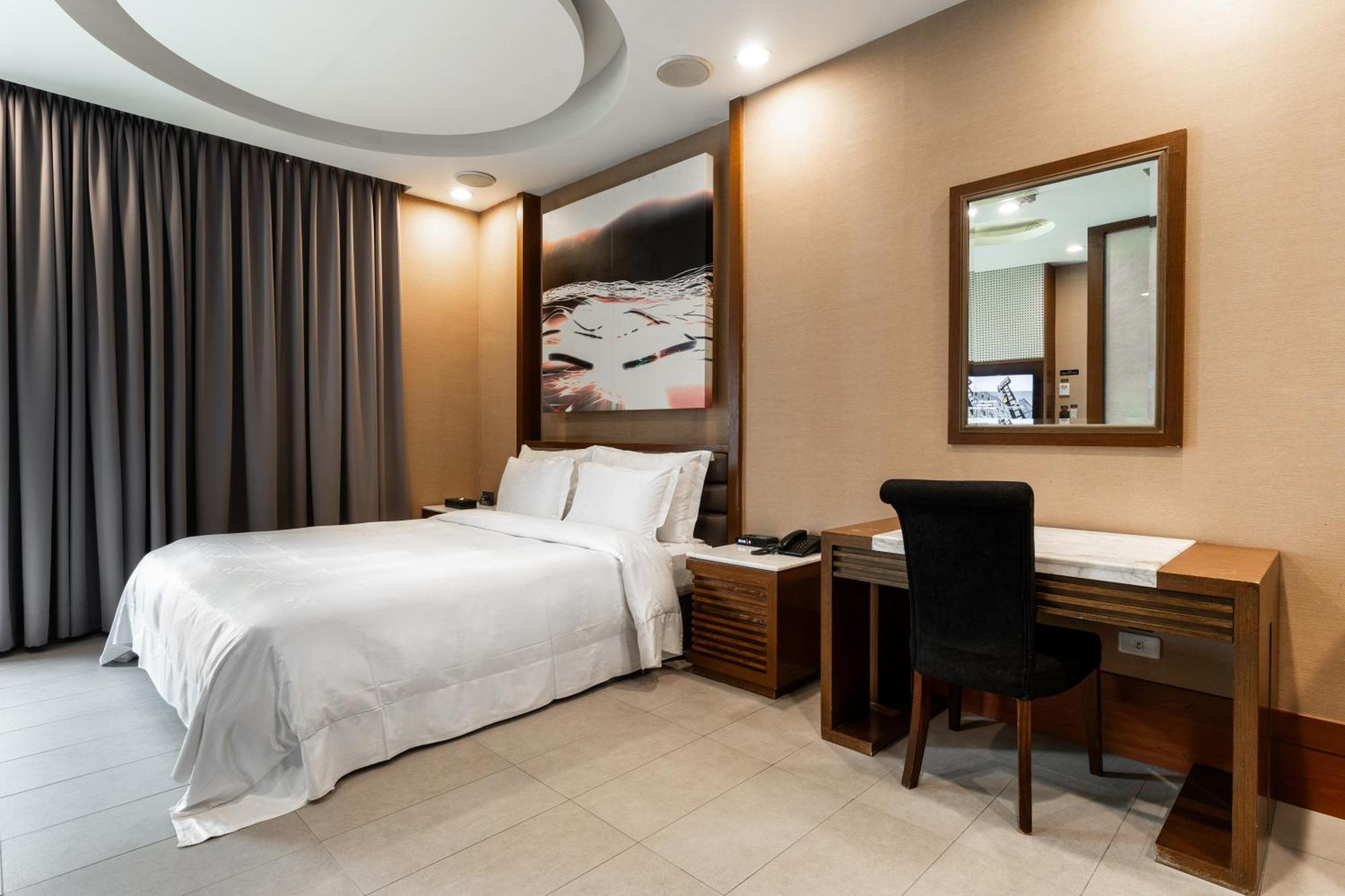 Ohya Chain Boutique Motel-Xinying Buitenkant foto