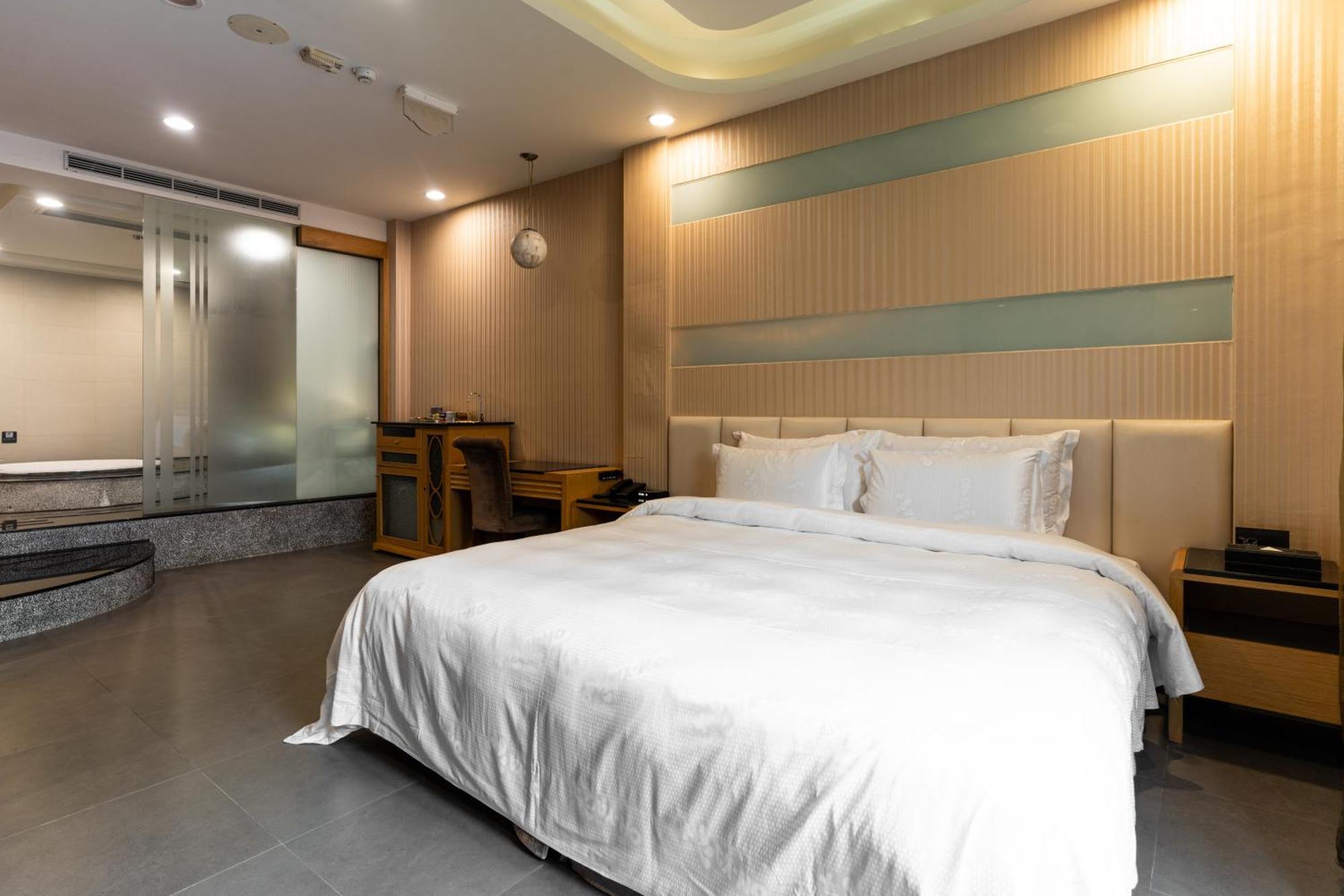 Ohya Chain Boutique Motel-Xinying Buitenkant foto