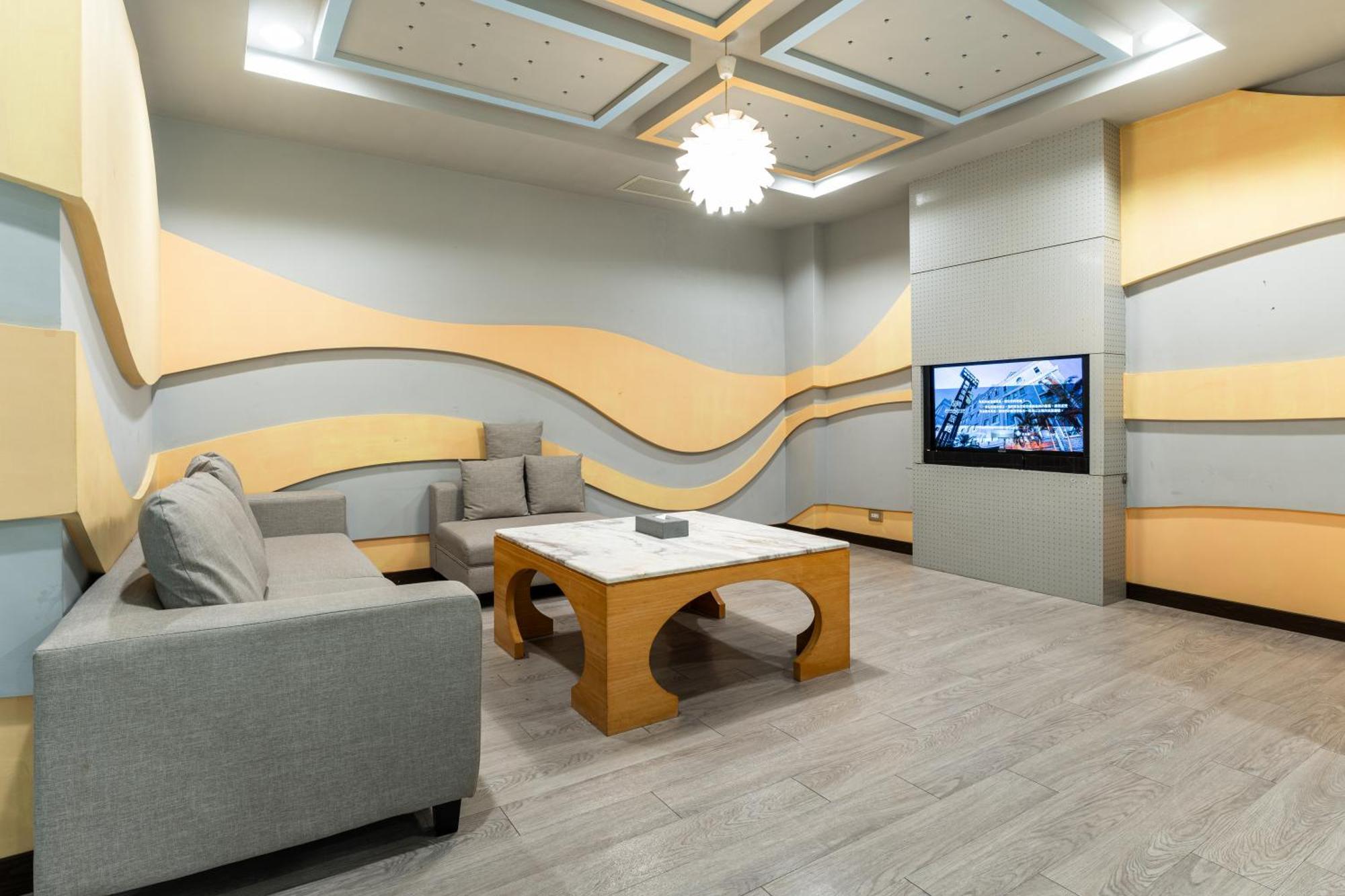 Ohya Chain Boutique Motel-Xinying Buitenkant foto
