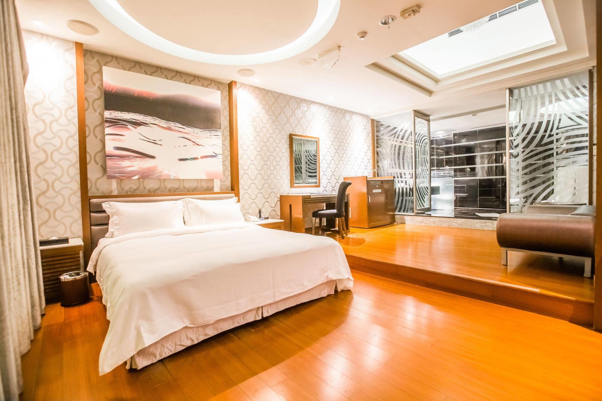 Ohya Chain Boutique Motel-Xinying Buitenkant foto