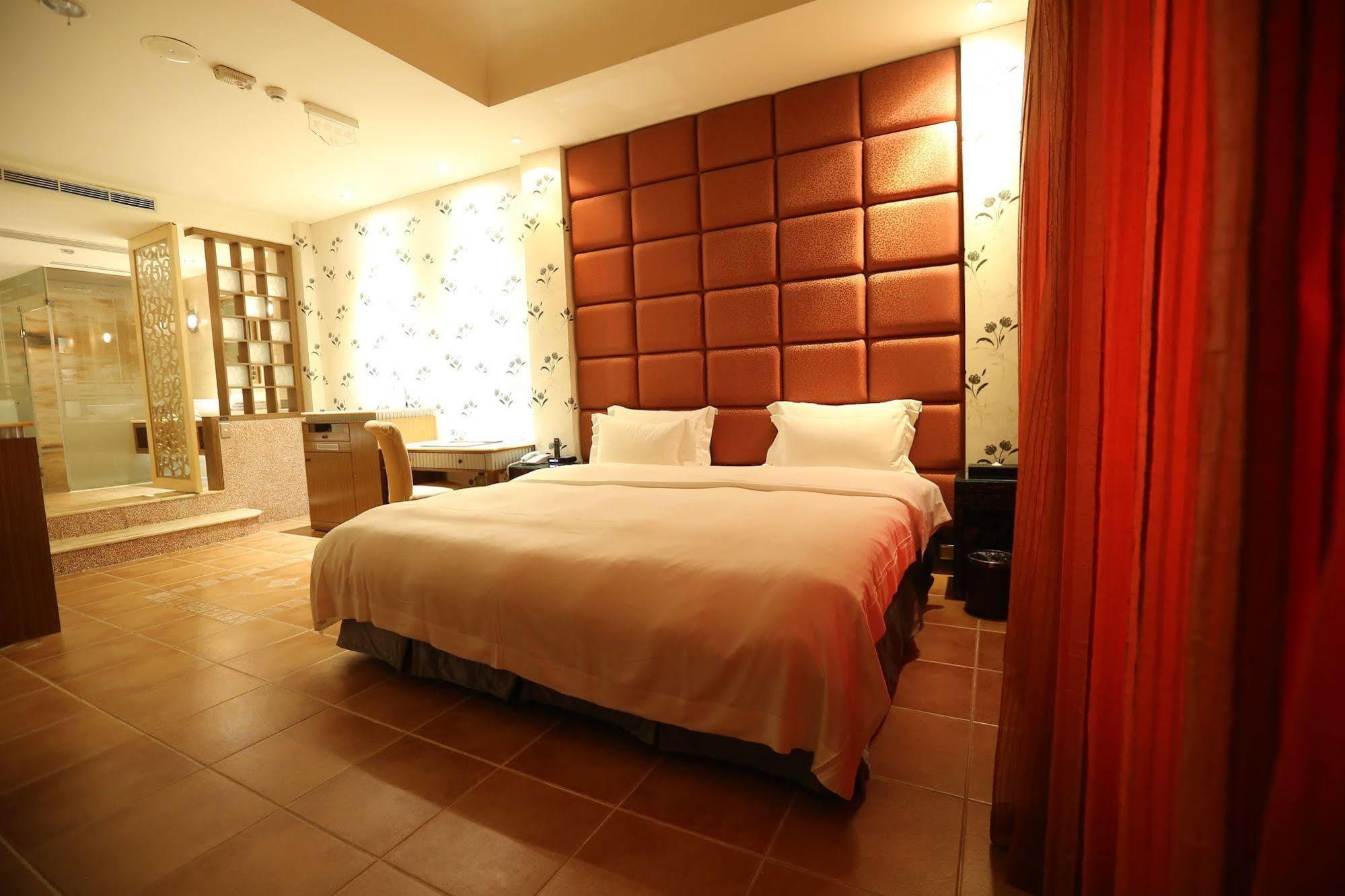 Ohya Chain Boutique Motel-Xinying Buitenkant foto
