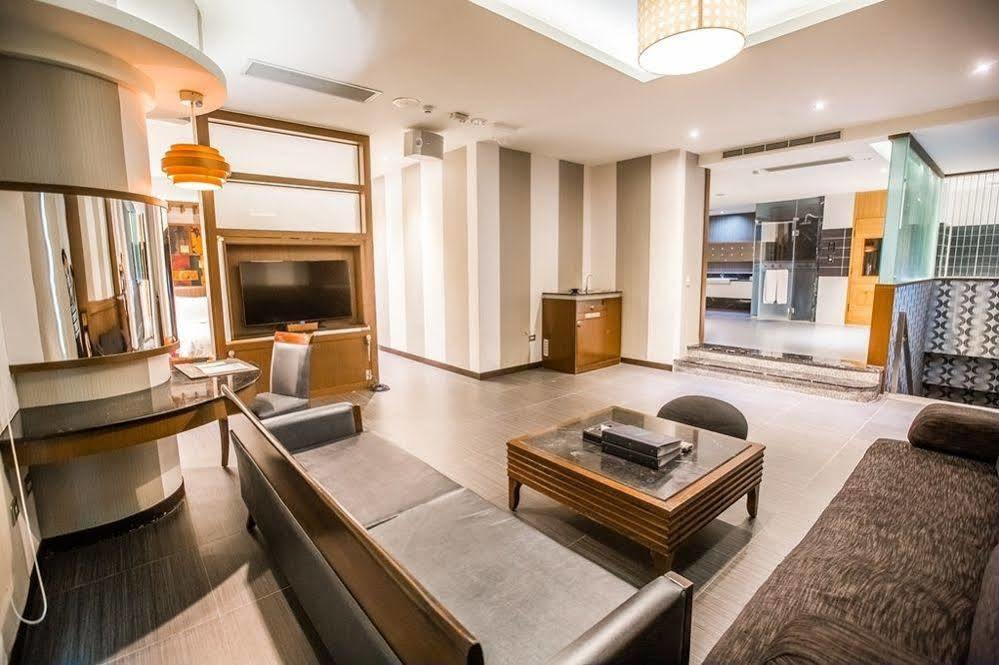 Ohya Chain Boutique Motel-Xinying Buitenkant foto