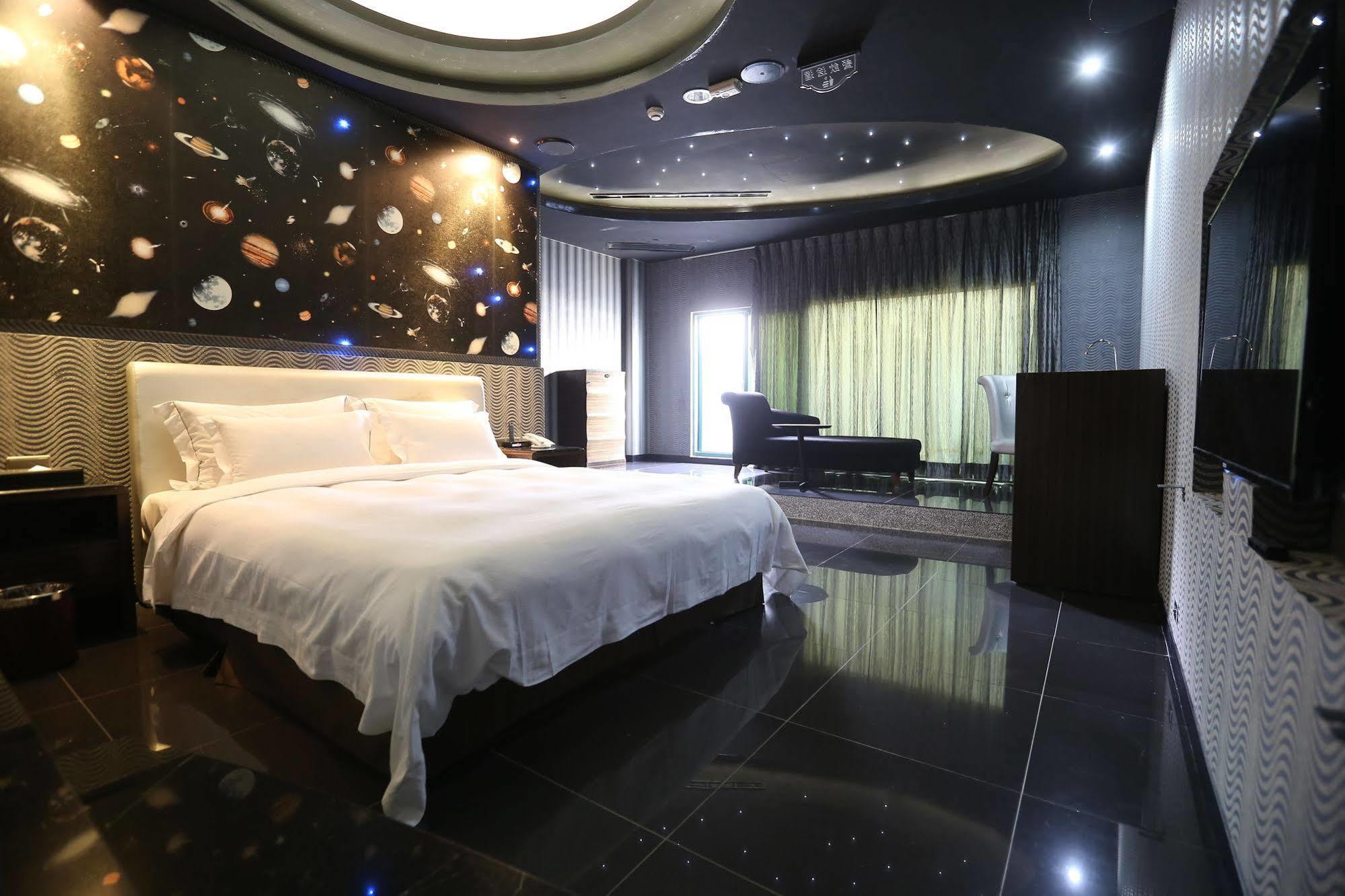 Ohya Chain Boutique Motel-Xinying Buitenkant foto